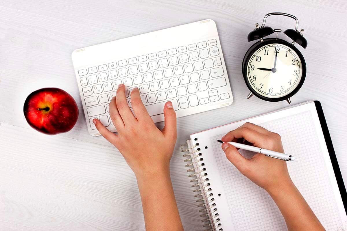 teletrabajo control horario Vuelta al cole. Teletrabajo y control de horas trabajadas