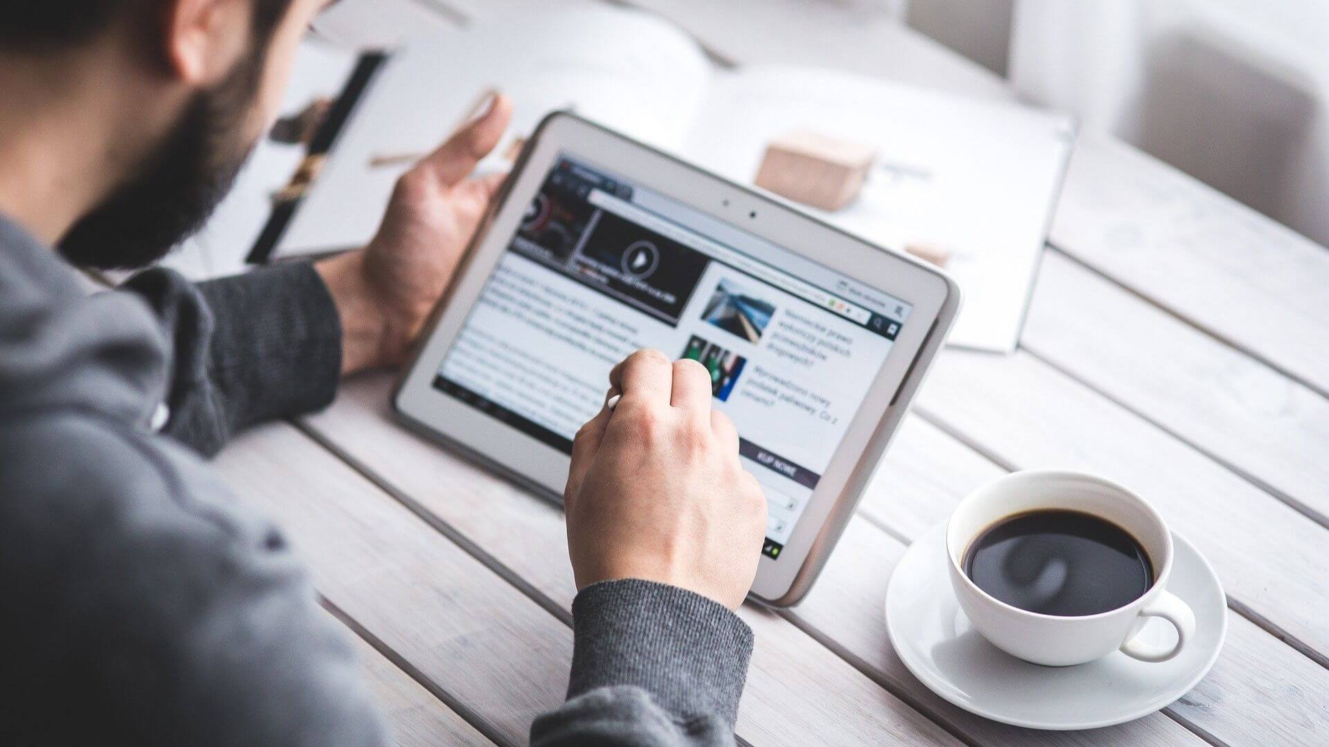 atraer fidelizar clientes Cómo atraer y retener talento para tu empresa