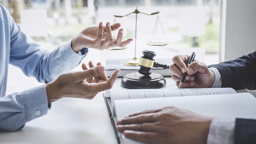 Un abogado de empresa puede resolver numerosas dudas y problemas importantes